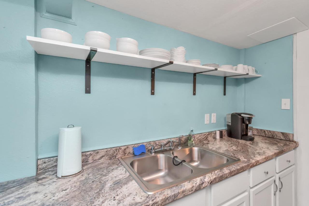 Galveston Studio - Sleeps 7 - Minutes To Beach !! Экстерьер фото