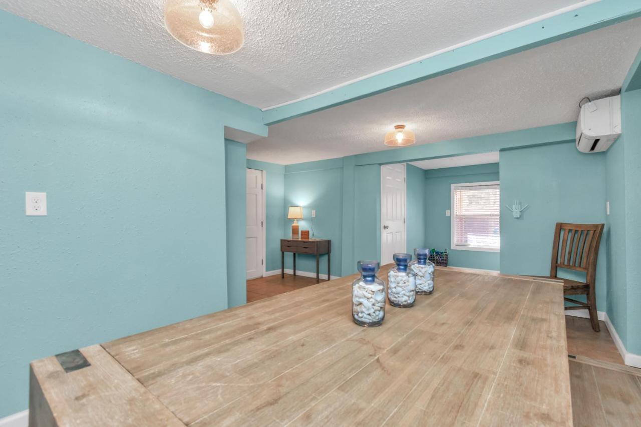 Galveston Studio - Sleeps 7 - Minutes To Beach !! Экстерьер фото